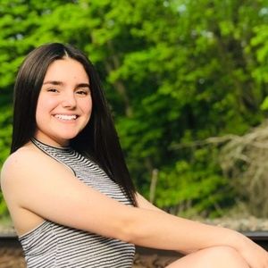 Meet your Posher, Allyssa